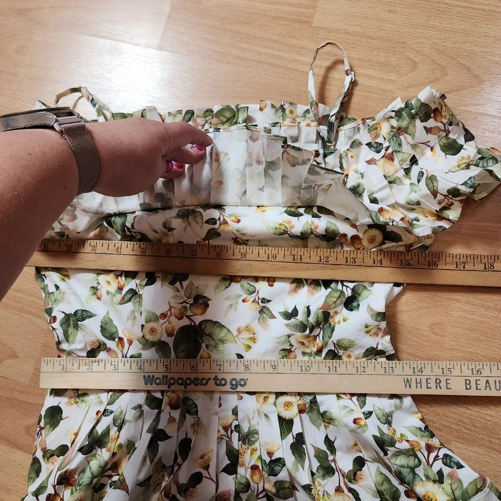 Floral Off-Shoulder Summer Dress in White and Green